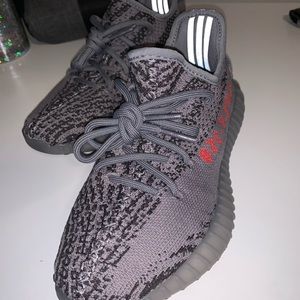 Yeezy Boost : Size 4